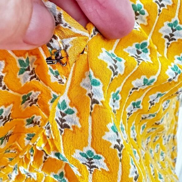 Rhode X Target Dainty Lotus Floral Print Wrap Tie Front Vneck Top Size Large NEW - Picture 12 of 14